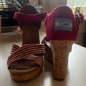 TOMS Women's Burgundy Striped Wedges